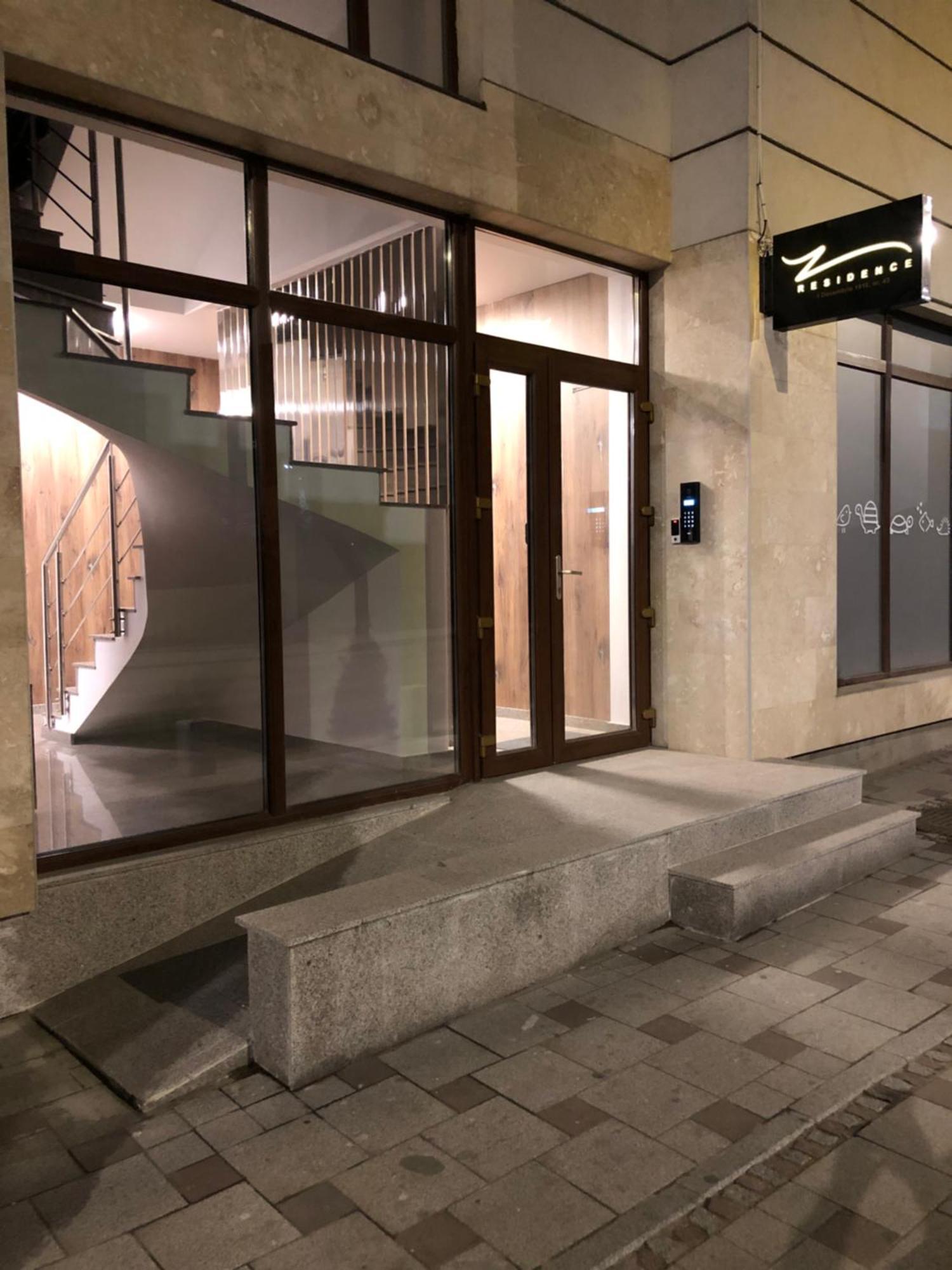 ZResidence Куртя-де-Арджеш Экстерьер фото